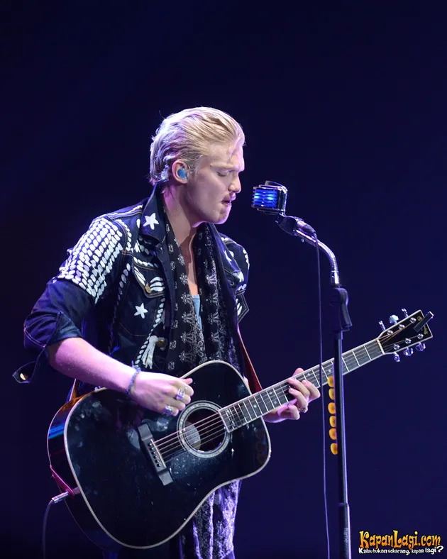 Cody Simpson                                                                                        