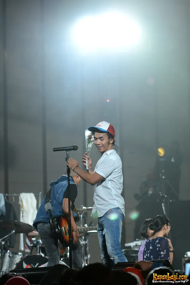 Revolusi Bunga Slank