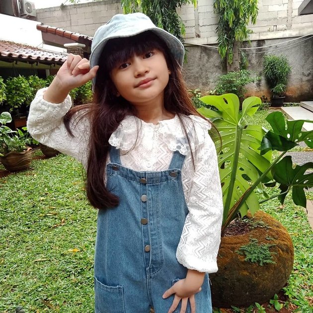 Her Acting Successfully Steals Attention, 8 Beautiful Portraits of Graciella Abigail as Raya, the Child of Kinan and Mas Aris in 'LAYANGAN PUTUS'