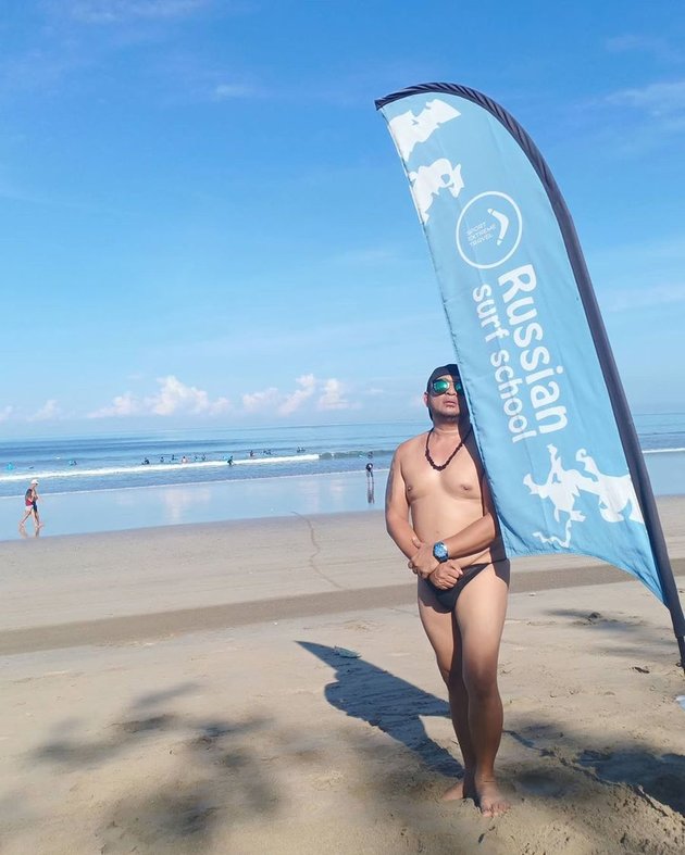 Celebrities' Activities During WFH Due to Corona: Dian Sastro Cleans the House - Jeremy Teti Sunbathes at Bali Beach