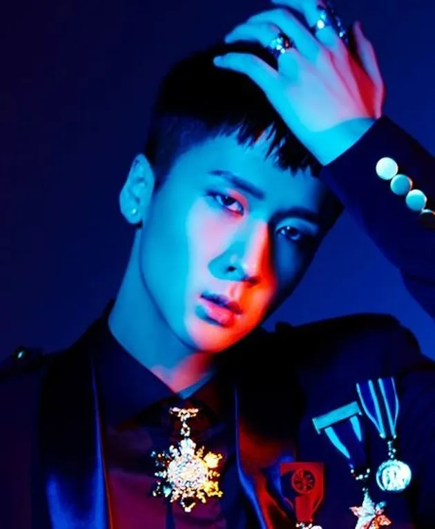 Stars born in the year of the rooster