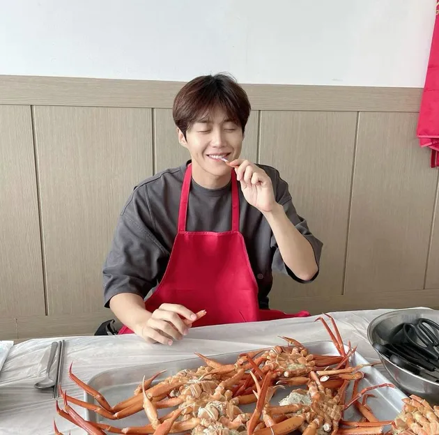 Aktor Kim Seon Ho