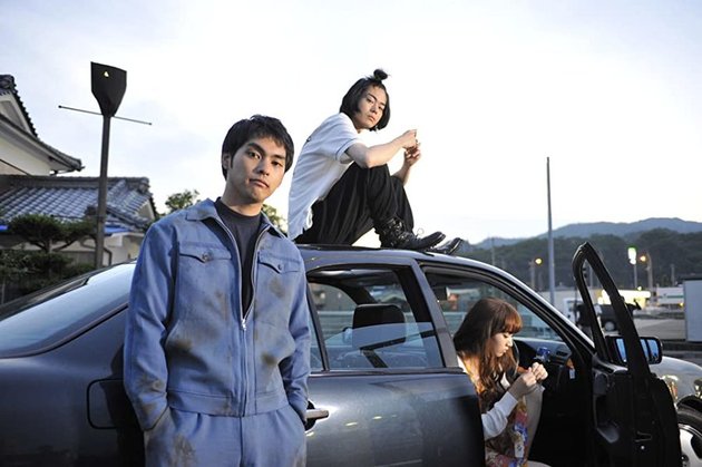 Mereka mulai membintangi film bersama sejak mereka berperan sebagai Nana dan Yuya Kitahara dalam film DESTRUCTION BABIES.