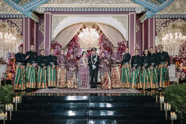 Al Ghazali Bersama Kedua Mempelai