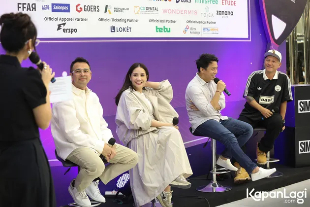 Ariel berbicara bareng nagita, raffi, dan gading