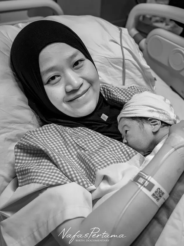 Istri Bintang Emon Lahiran