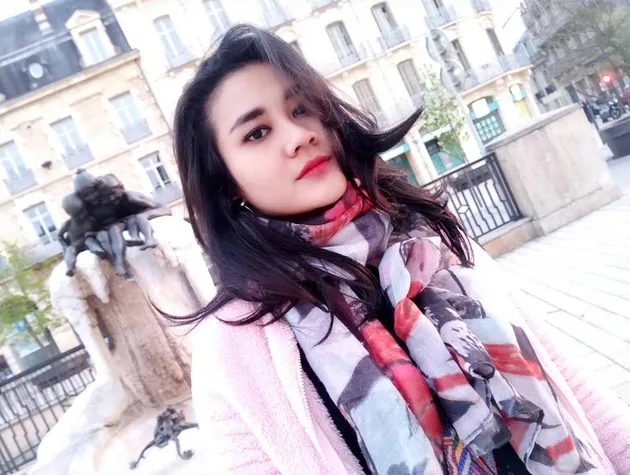 ALYA SYARIFAH, SEPUPU AYU TING TING YANG BIKIN NETIZEN 