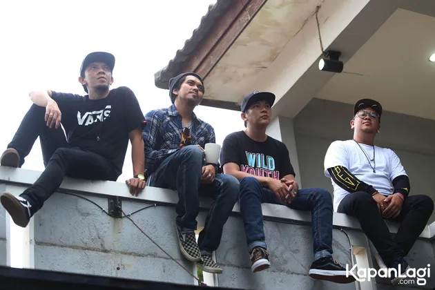 Rocket Rockers