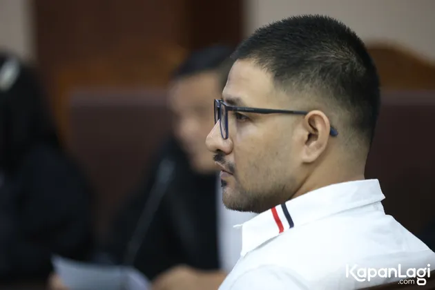 ammar zoni saat sidang