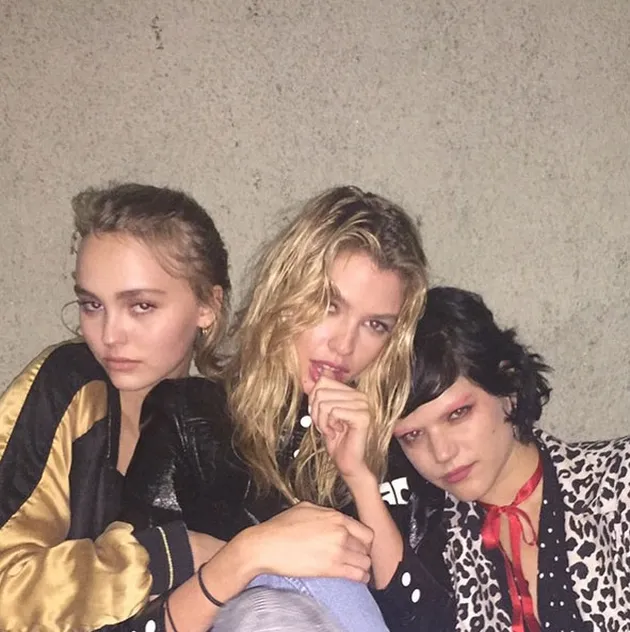 Lily Rose dan Stella Maxwell