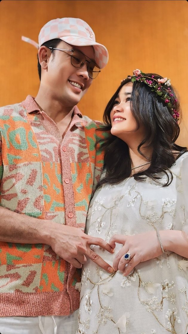 Pregnancy Age is Already 8 Months, 8 Portraits of Denny Sumargo Predicting His Wife Will Give Birth in Mid-July - Not Buying Expensive Items