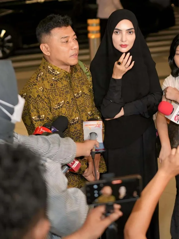 Ashanty dan Anang diwawancara