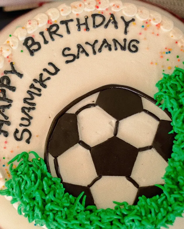 ulang tahun Andrew Andika