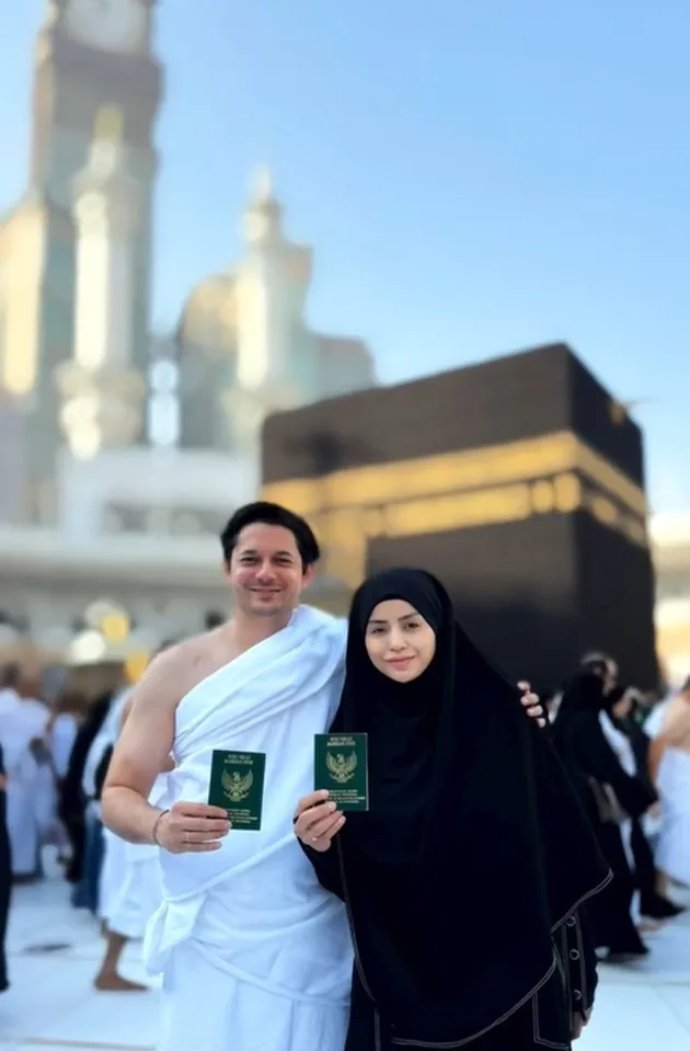 Andrew Andika umrah