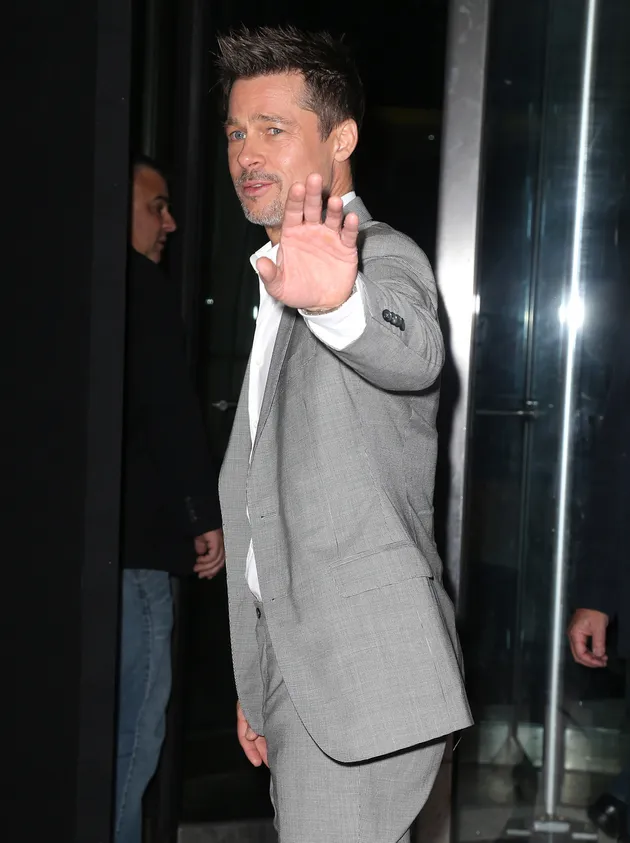 Andrew White vs Brad Pitt