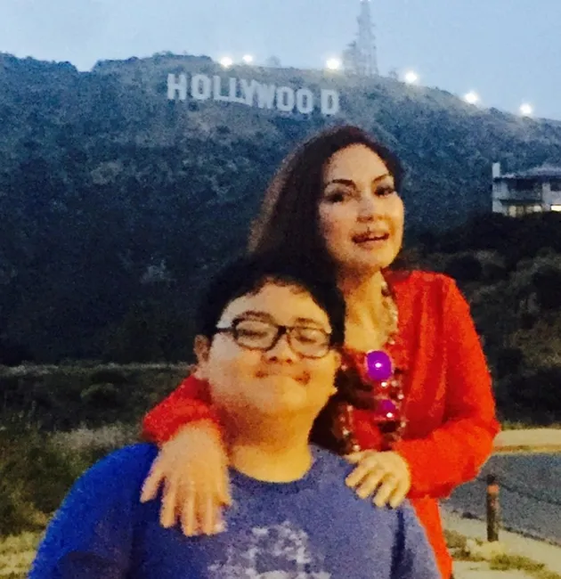 Anak Farhat Abbas - Nia Daniati 