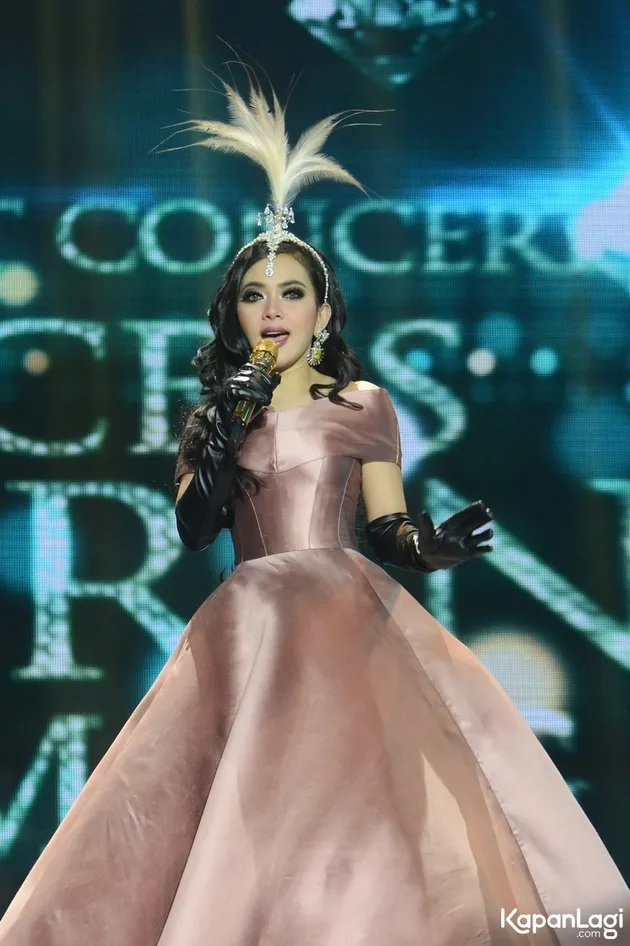 gaun selebriti indonesia, fashion selebriti indonesia