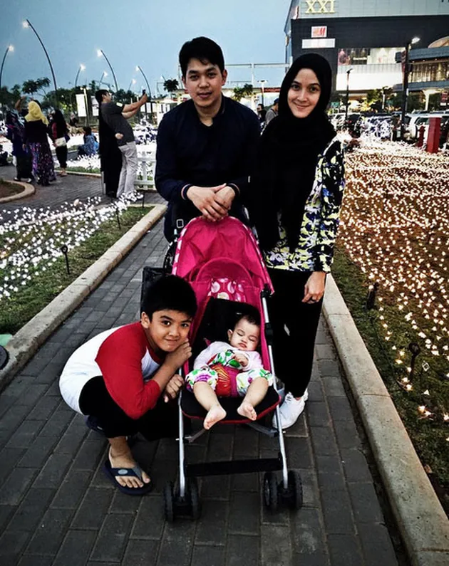 Andhara Early
