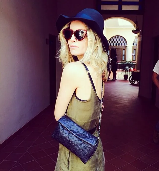 Annabelle Wallis, Pacar Baru Chris Martin