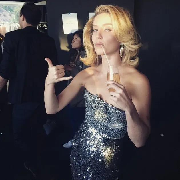 Annabelle Wallis, Pacar Baru Chris Martin
