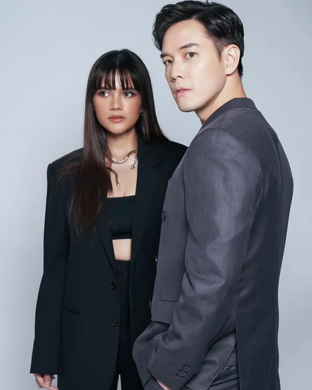 Anthony Xie dan Audi Marissa pakai jas