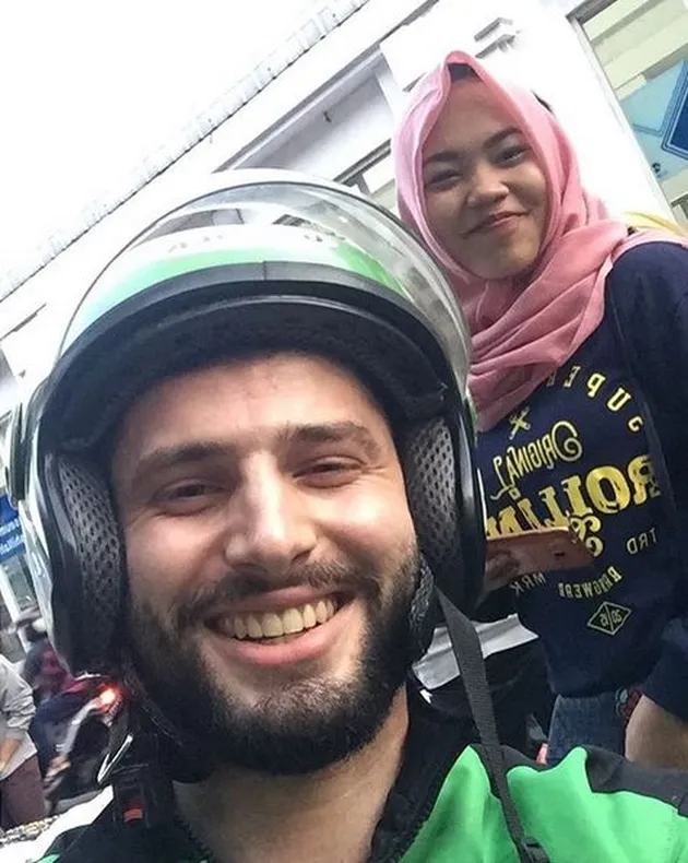 ojek bule, driver gojek bule, gojek bule, driver gojek bule