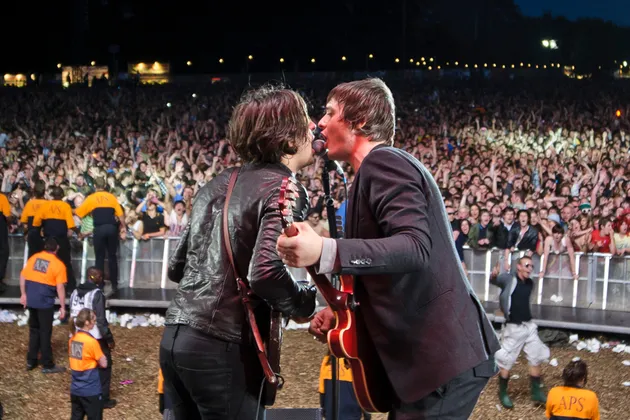 meriahnya Glastonbury Festival