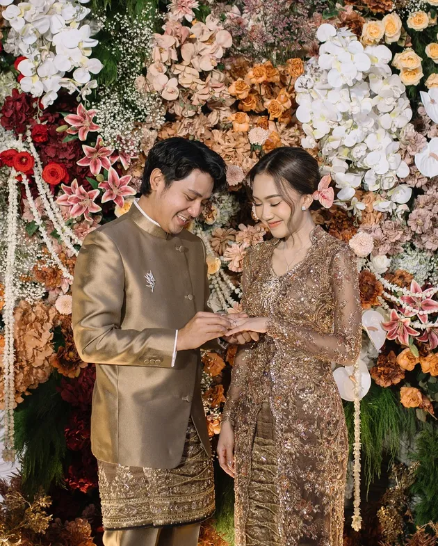 Raissa Ramadhani &amp; Arbani Yasiz tunangan