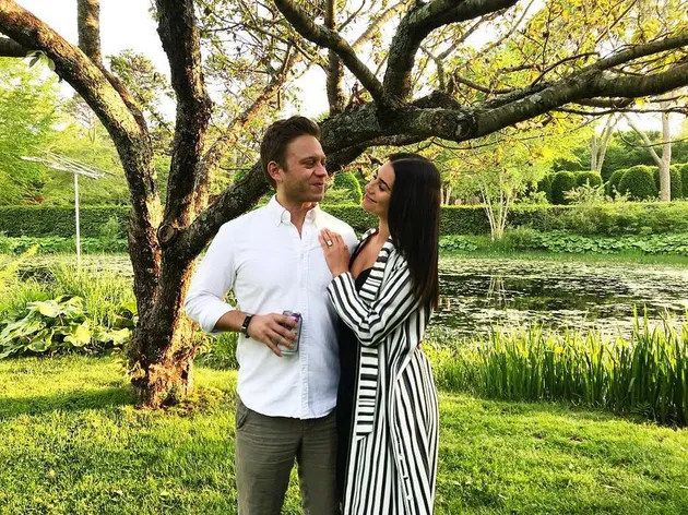 seleb hollywood tunangan