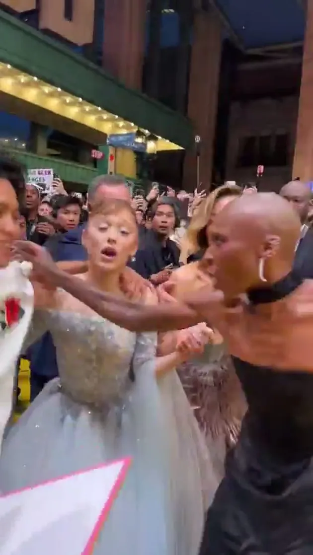 Cynthia Erivo langsung pasang badan untuk Ariana Grande