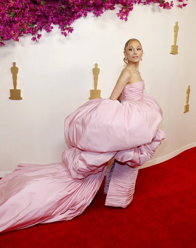 Ariana Grande Balik ke Dunia Akting