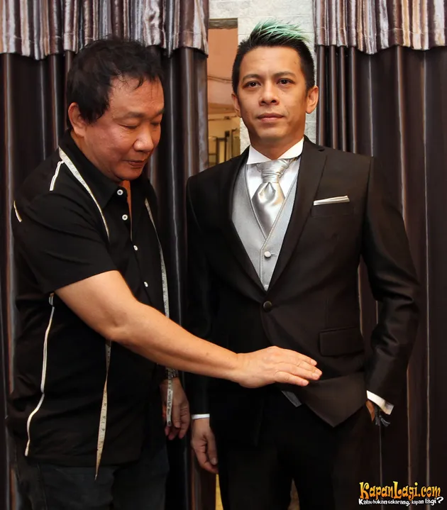 Ariel NOAH Dari Berhelm Hingga Jadi Pendamping Pengantin Ganteng - KapanLagi.com