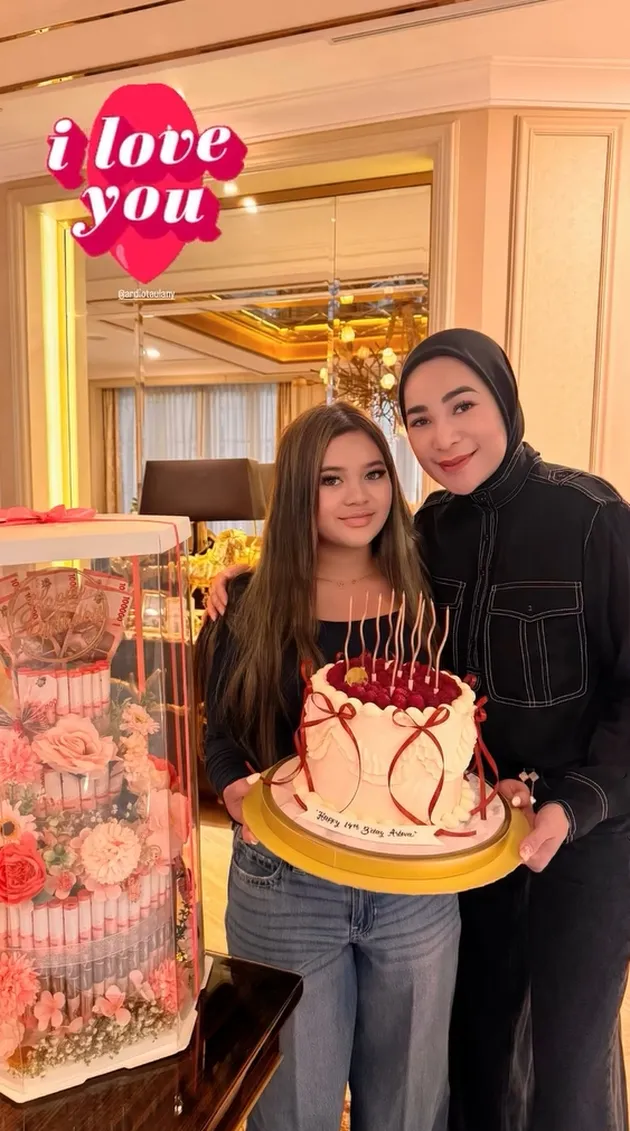 Arlova Taulany dapat surprise dari Erin