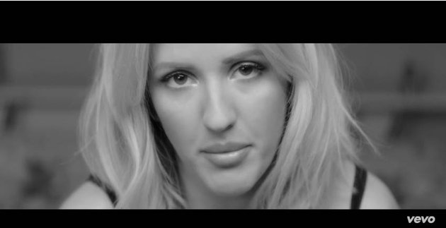 Ellie Goulding baru saja merilis sebuah video musik terbarunya di bulan Januari ini yang berjudul 'Army'.