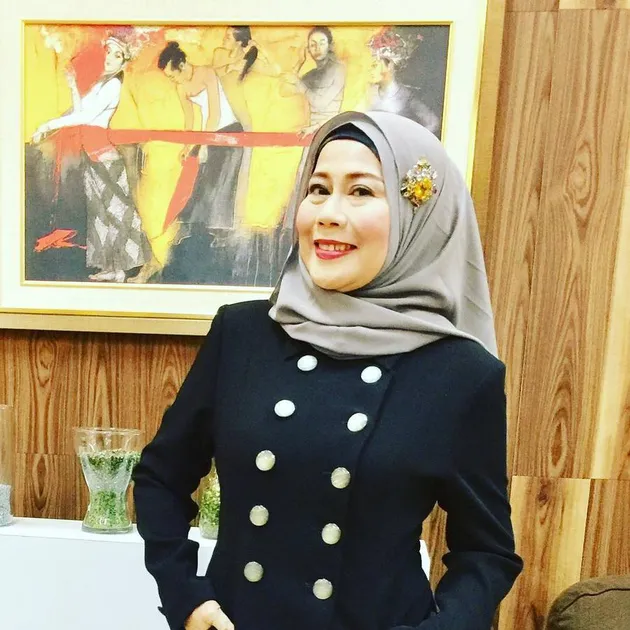 Artis Wanita Tanah Air Ini Awet Muda di Usia Setengah Abad ...