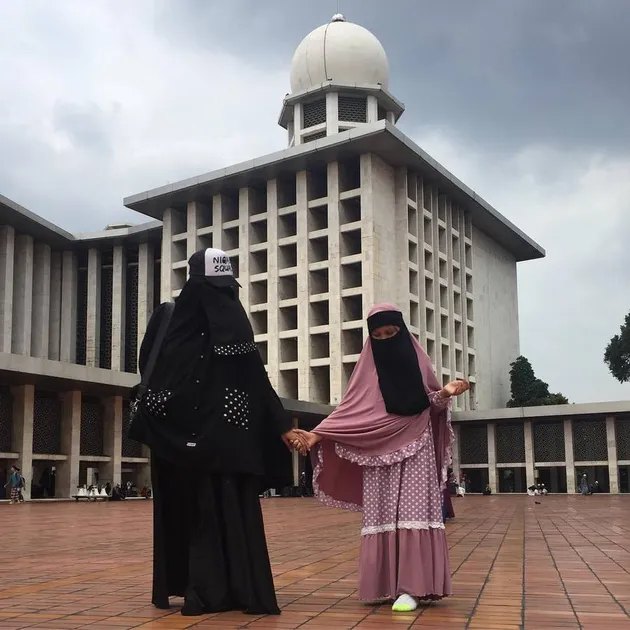 ASMA, PUTRI INDADARI - LUCKY HAKIM YANG MULAI BELAJAR ...
