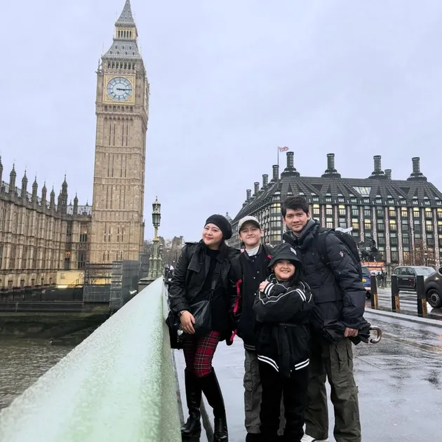 Audy Item di London
