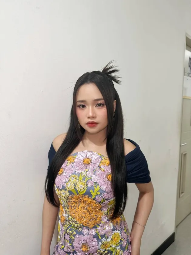 Aulia DA rambut panjang terurai