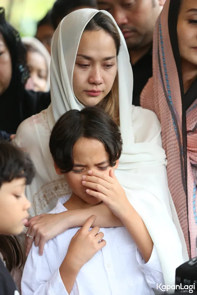 Ashraf Sinclair Meninggal dunia