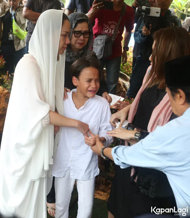 Ashraf Sinclair Meninggal dunia