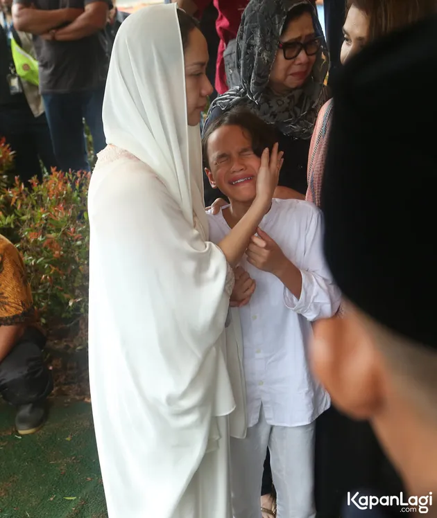 Ashraf Sinclair Meninggal dunia