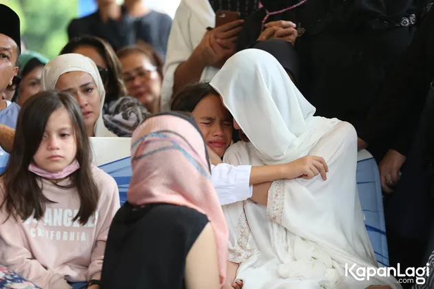 Ashraf Sinclair Meninggal dunia