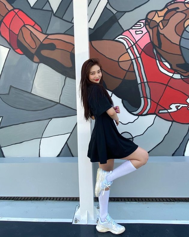 8 Photos of Joy Red Velvet with Her Long Legs, Body Goals!