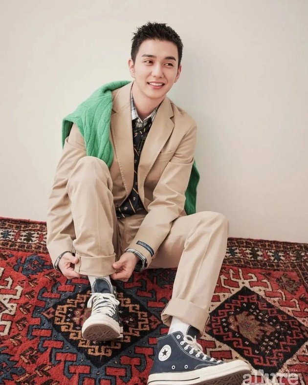 Fresh Look, 11 Latest Photoshoots of Yoo Seung Ho - Looking Different with Buzz Cut After Moving to YG Entertainment