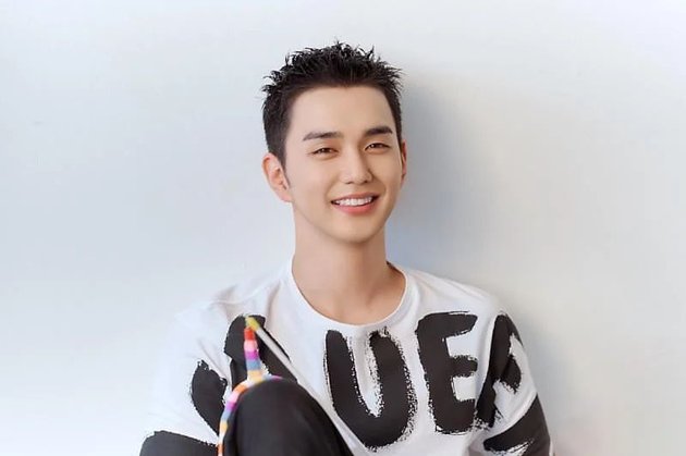 Fresh Look, 11 Latest Photoshoots of Yoo Seung Ho - Looking Different with Buzz Cut After Moving to YG Entertainment