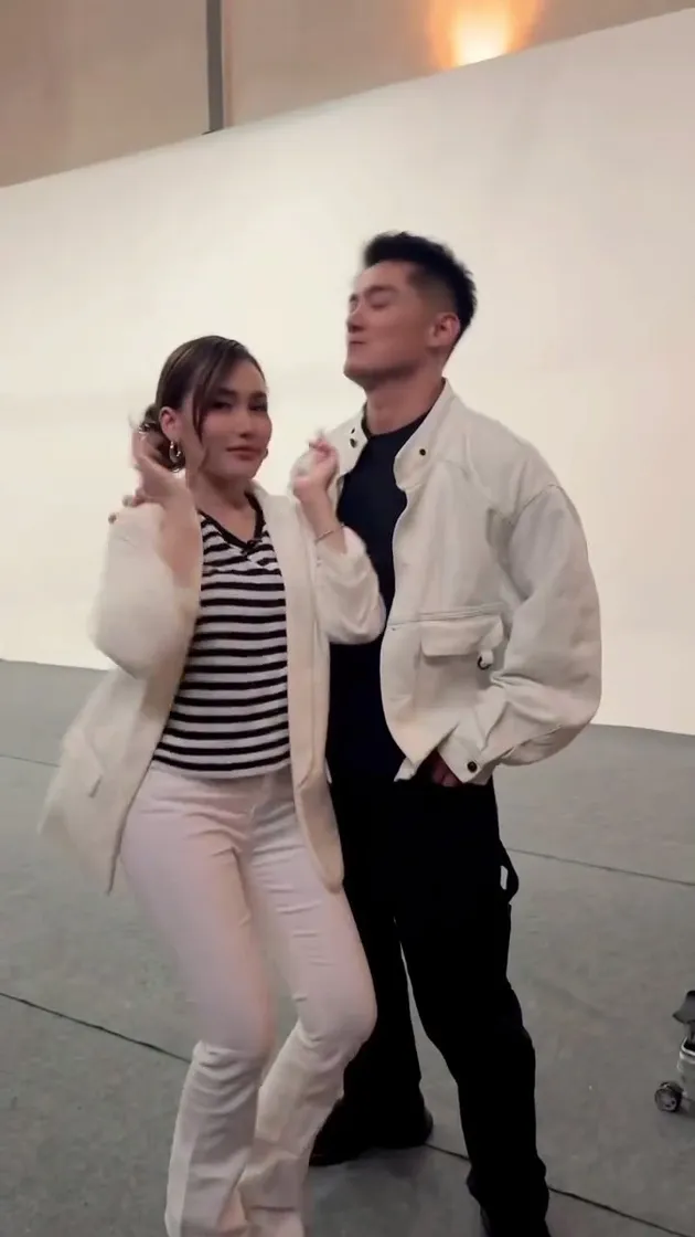 Potret Ayu Ting Ting dan Boy William