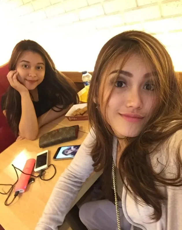 Adik Ayu Ting Ting