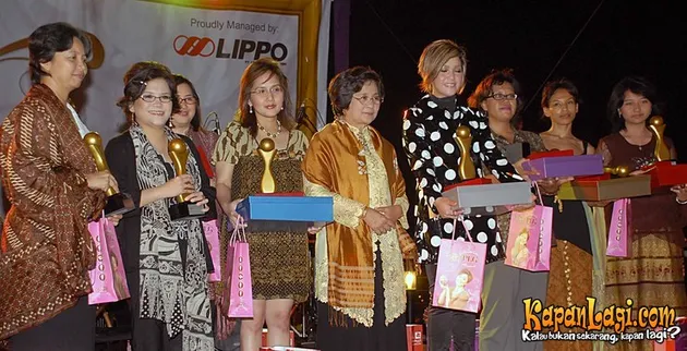 tribute_to_women