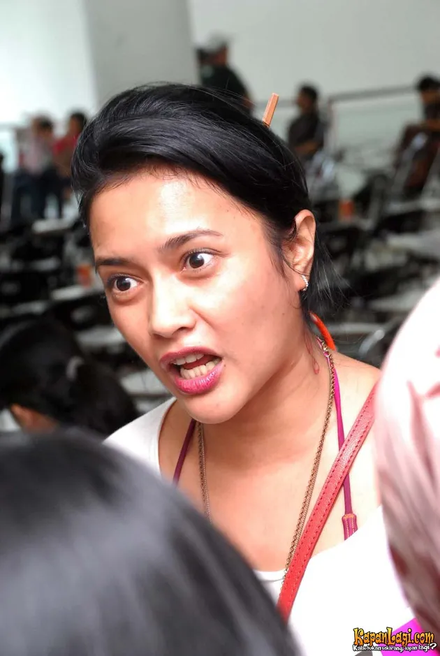 ade fitria - sarah sechan