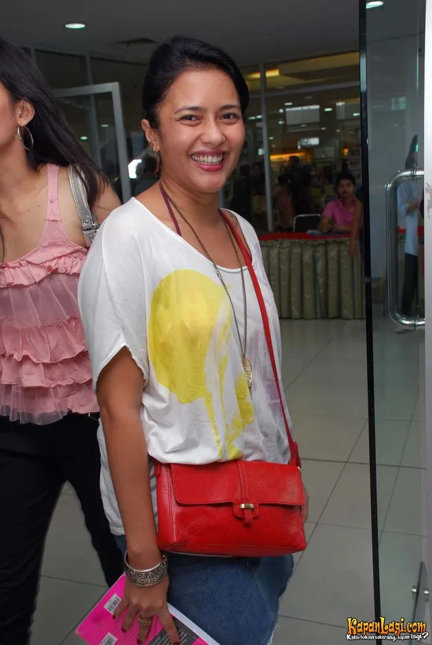 ade fitria - sarah sechan
